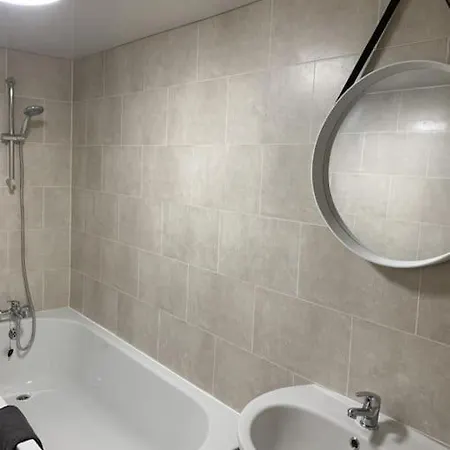 Lazenby Workstays Uk Video Tour Available